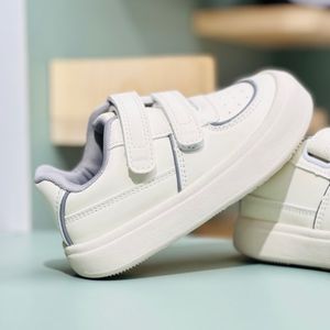 خرید اینترنتی قیمت ونس بچگانه طرح دو چسب برند Ltduck کد 4022401