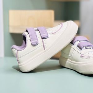 خرید آنلاین ونس بچگانه طرح دو چسب برند Ltduck کد 4022401