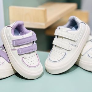 خرید اینترنتی قیمت ونس بچگانه طرح دو چسب برند Ltduck کد 4022401