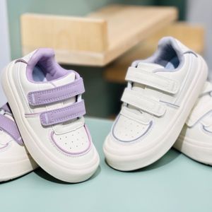 مشخصات ونس بچگانه طرح دو چسب برند Ltduck کد 4022401