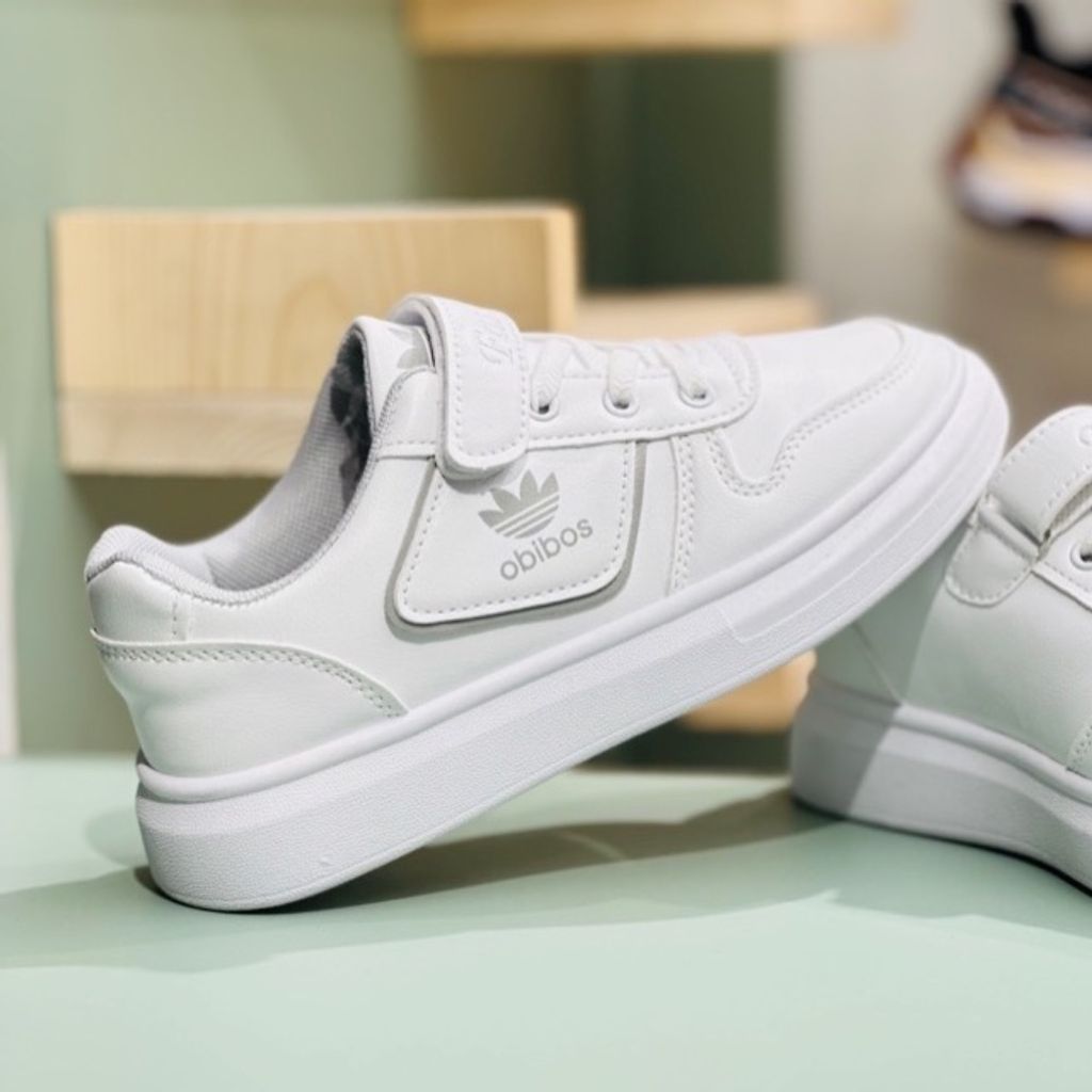 خرید آنلاین ونس بچگانه طرح آدیداس برند K-Z کد 113001