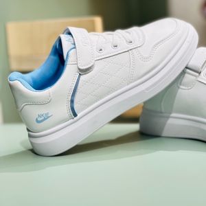 خرید اینترنتی قیمت ونس بچگانه طرح نایک شنل دوزی برند K-Z کد 120102