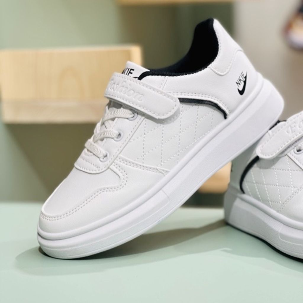 خرید اینترنتی قیمت ونس بچگانه طرح نایک شنل دوزی برند K-Z کد 120102