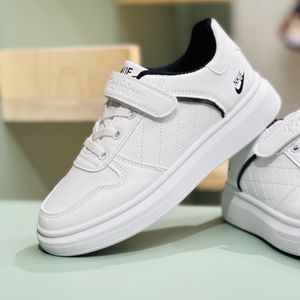 خرید اینترنتی قیمت ونس بچگانه طرح نایک شنل دوزی برند K-Z کد 120102