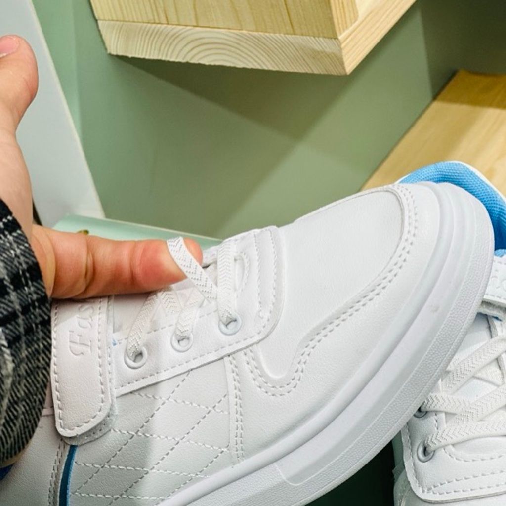 خرید اینترنتی قیمت ونس بچگانه طرح نایک شنل دوزی برند K-Z کد 120102