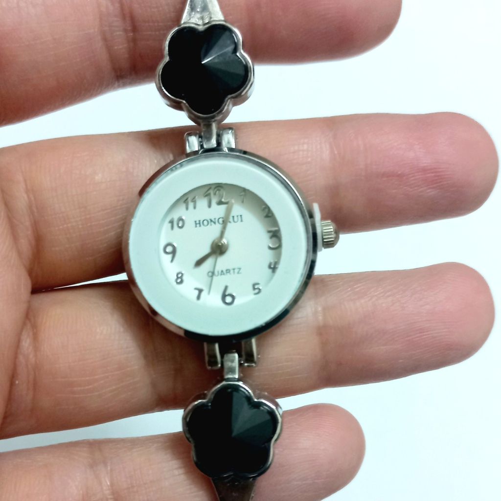 قیمت ارزان ساعت نقره ای مشکی زنانه