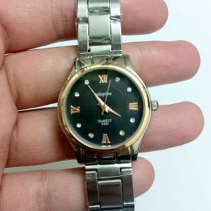 ساعت صفحه مشکی زنانه