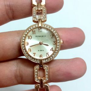 ساعت طلایی مجلسی زنانه