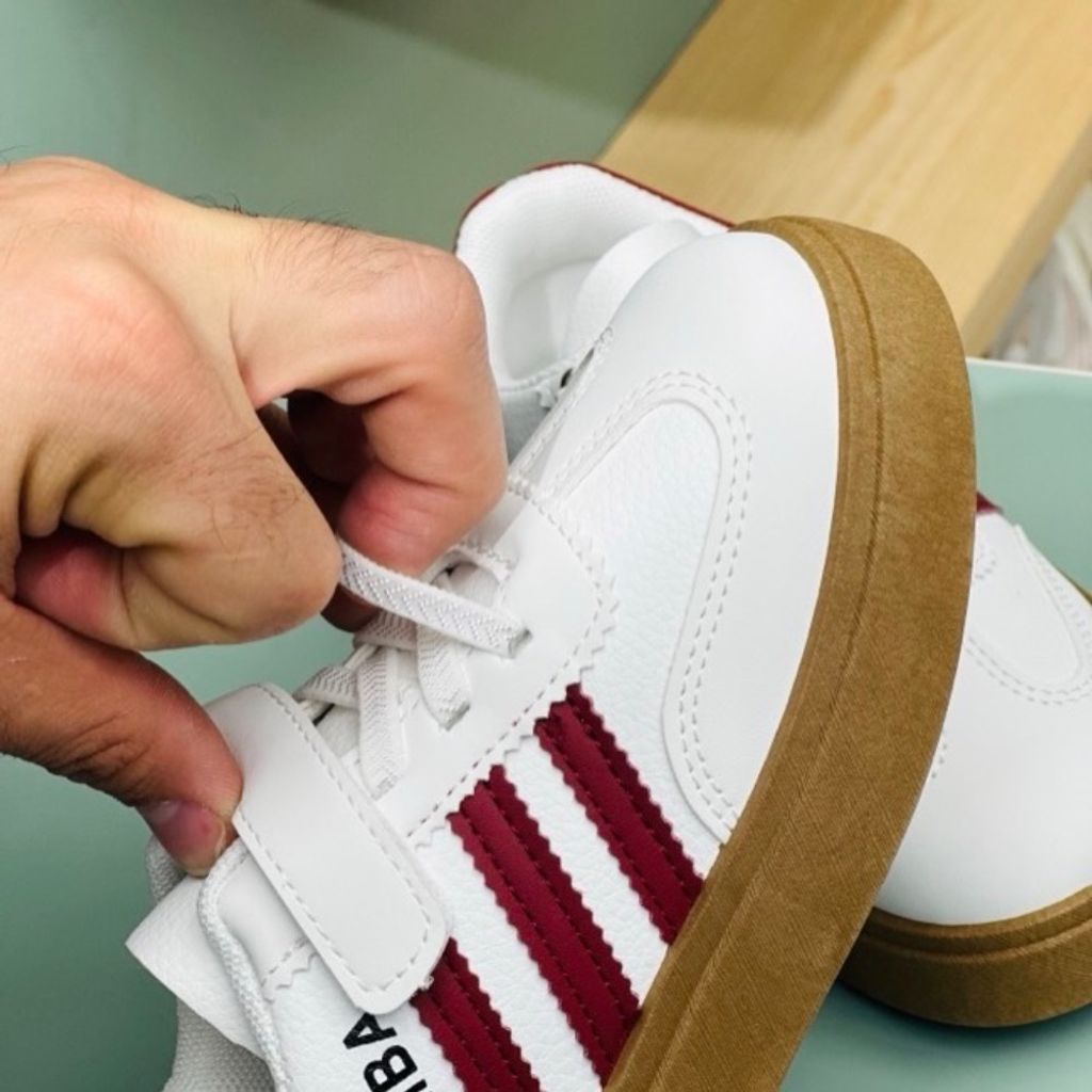 خرید انلاین ونس بچگانه وارداتی طرح سامبا سه خط برند Kids کد 4033102