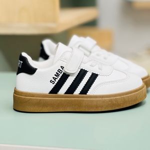 خرید اینترنتی قیمت ونس بچگانه وارداتی طرح سامبا سه خط برند Kids کد 4033102