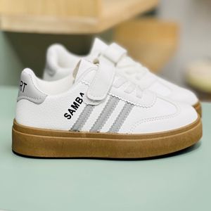 خرید اینترنتی قیمت ونس بچگانه وارداتی طرح سامبا سه خط برند Kids کد 4033102