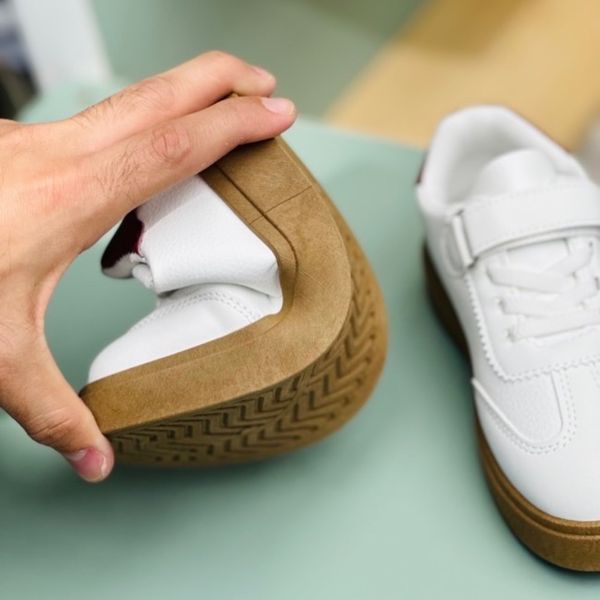 ونس بچگانه وارداتی طرح سامبا سه خط برند Kids کد 4033102