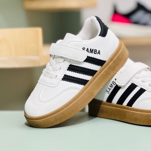 ونس بچگانه وارداتی طرح سامبا سه خط برند Kids کد 4033102