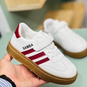 خرید اینترنتی قیمت ونس بچگانه وارداتی طرح سامبا سه خط برند Kids کد 4033102