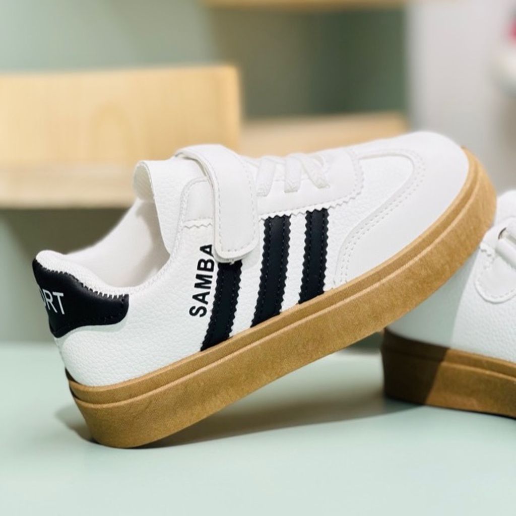 خرید اینترنتی قیمت ونس بچگانه وارداتی طرح سامبا سه خط برند Kids کد 4033102