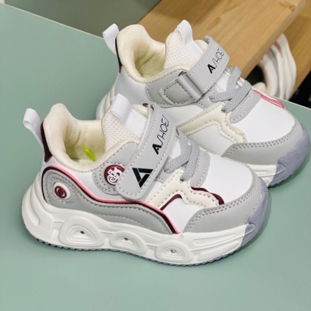 خرید انلاین کتونی بچگانه طرح دات برند Ashoes کد 4032003