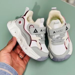 خرید آنلاین کتونی بچگانه طرح دات برند Ashoes کد 4032003