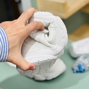 خرید اینترنتی قیمت کتونی بچگانه چسبی white برند murche کد 4030401