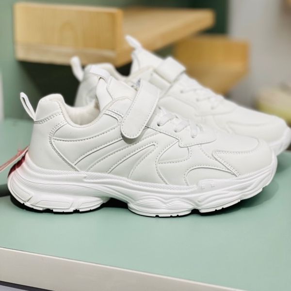 کتونی بچگانه چسبی white برند murche کد 4030401