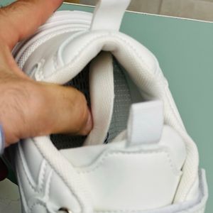 خرید اینترنتی قیمت کتونی بچگانه چسبی white برند murche کد 4030401