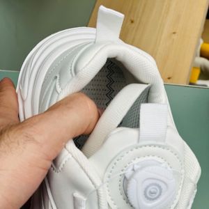 فروش اینترنتی کتونی بچگانه  زیپلاینی white برند murche کد 4030303