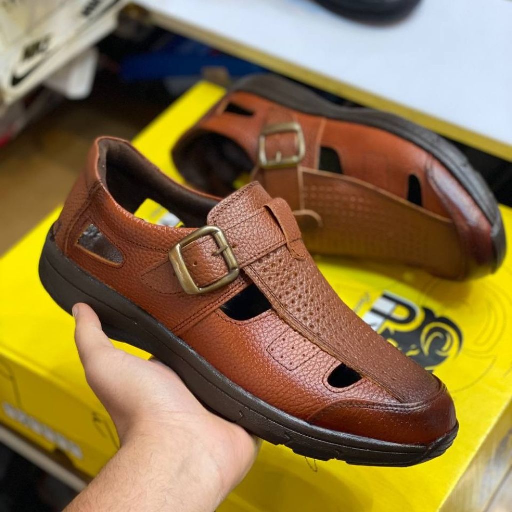 قیمت صندل چرم مردانه جلو بسته رنگ عسلی