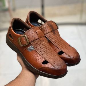 خرید انلاین صندل چرم مردانه جلو بسته رنگ عسلی