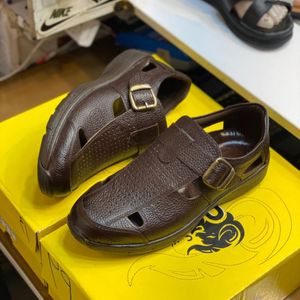 خرید اینترنتی صندل چرم مردانه جلو بسته رنگ سوخته
