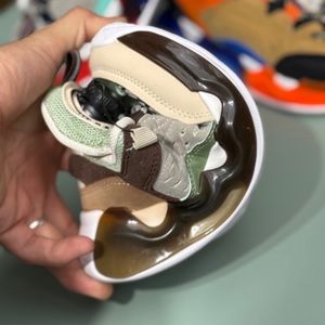 خرید آنلاین کتونی بچگانه طرح آبرنگی کد 4052902