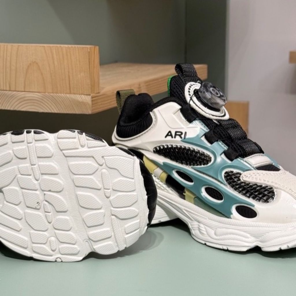 فروش اینترنتی کتونی بچگانه طرح ARI برند Ashoes کد 4052905