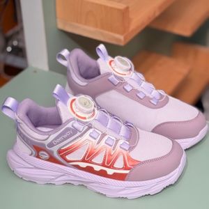 خرید انلاین کتونی بچگانه طرح Deerway برند Wkids کد 4060402