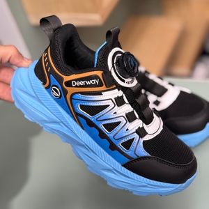 خرید اینترنتی قیمت کتونی بچگانه طرح Deerway برند Wkids کد 4060402