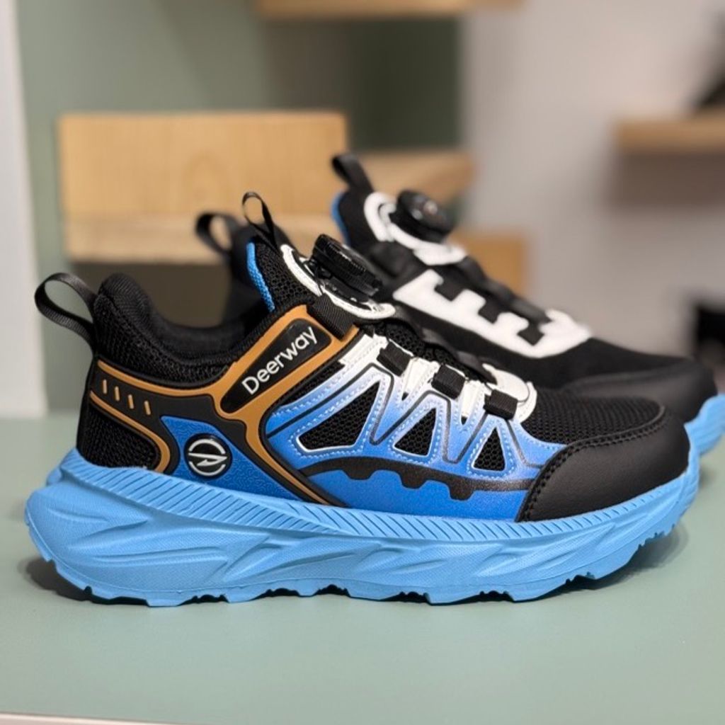 خرید اینترنتی قیمت کتونی بچگانه طرح Deerway برند Wkids کد 4060402