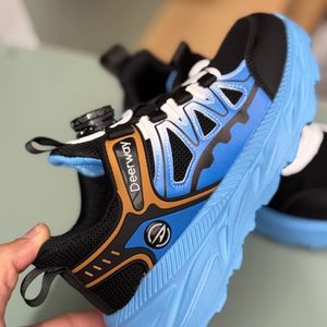 خرید اینترنتی قیمت کتونی بچگانه طرح Deerway برند Wkids کد 4060402