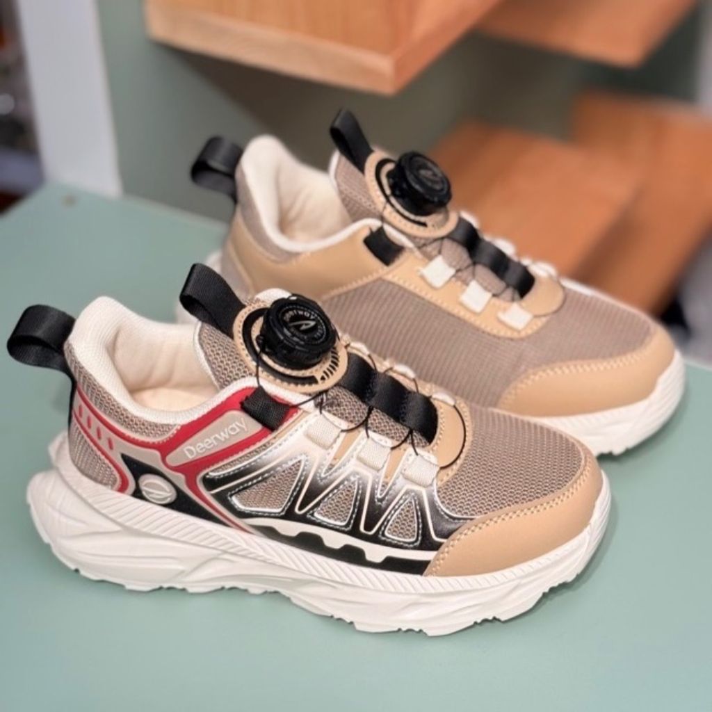 خرید اینترنتی کتونی بچگانه طرح Deerway برند Wkids کد 4060402