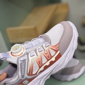 خرید اینترنتی قیمت کتونی بچگانه طرح Deerway برند Wkids کد 4060402