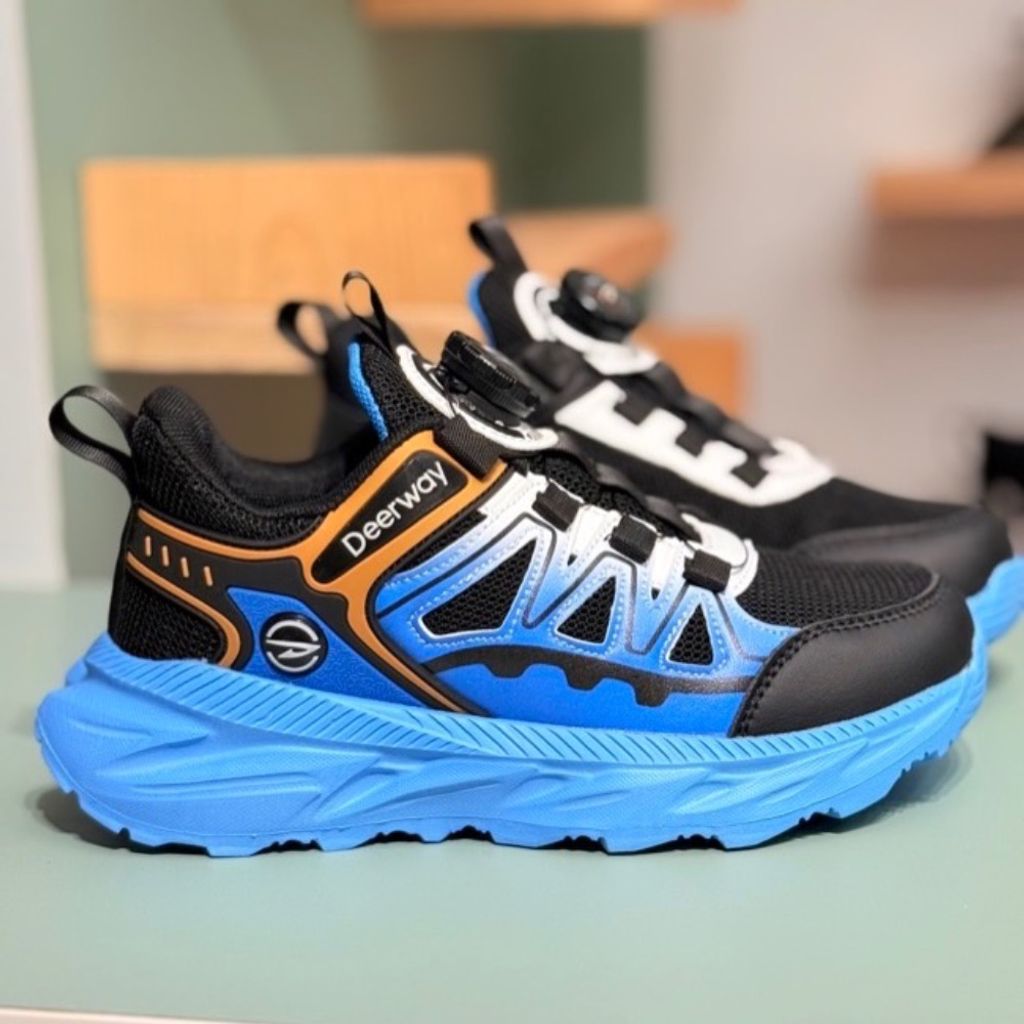 خرید اینترنتی کتونی بچگانه طرح Deerway برند Wkids کد 4060402