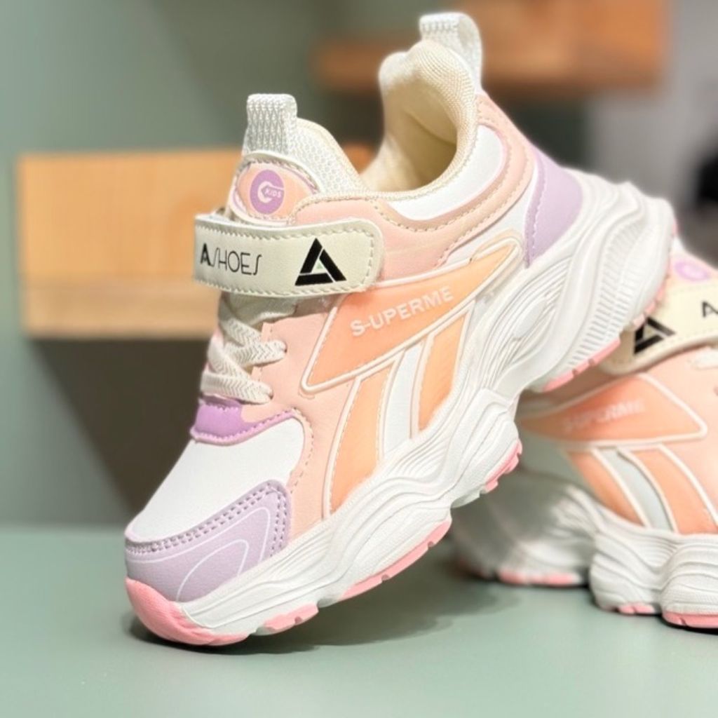 فروش اینترنتی کتونی بچگانه طرح Superme برند Ashoes کد 4060404