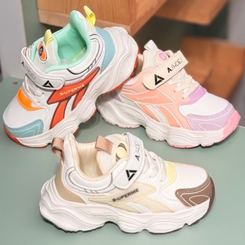 خرید انلاین کتونی بچگانه طرح Superme برند Ashoes کد 4060404