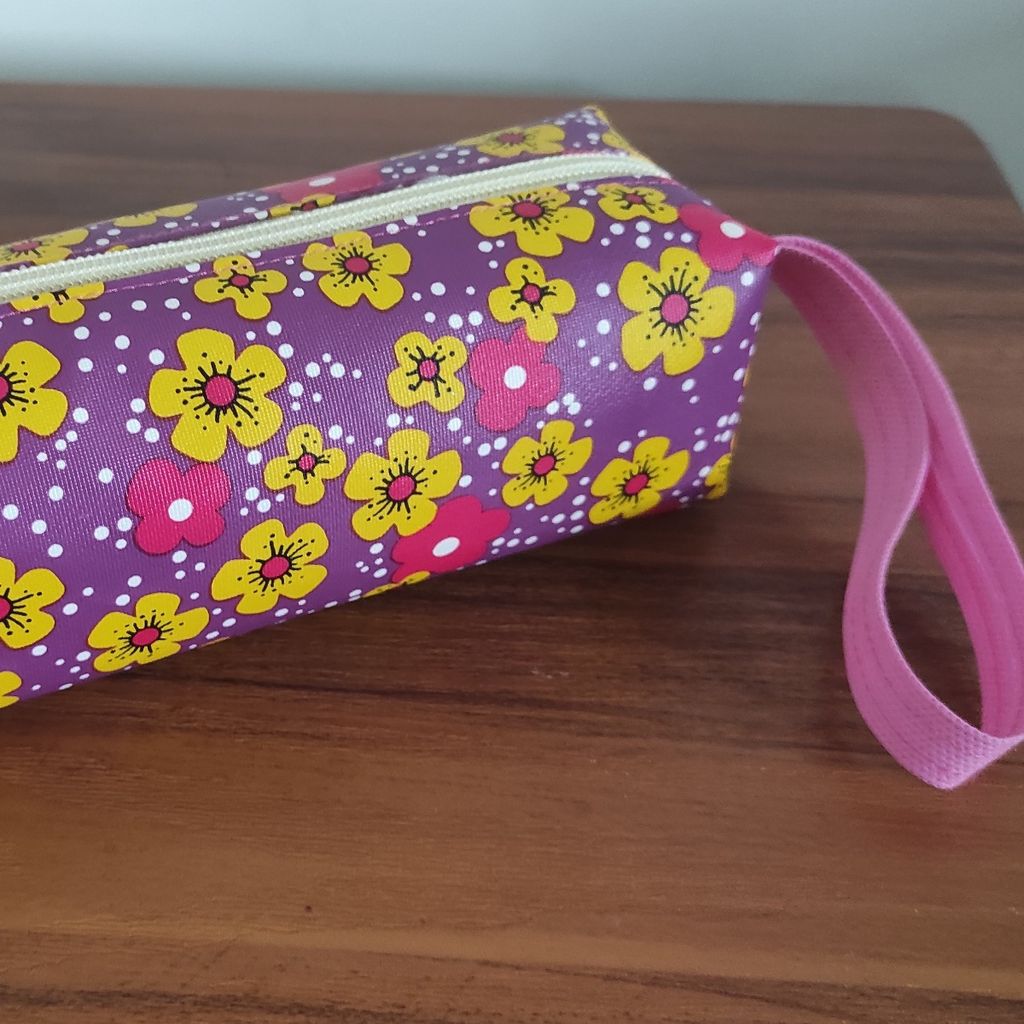 خرید انلاین جامدادی چرمی تک زیپ طرح گل سایز 18در6