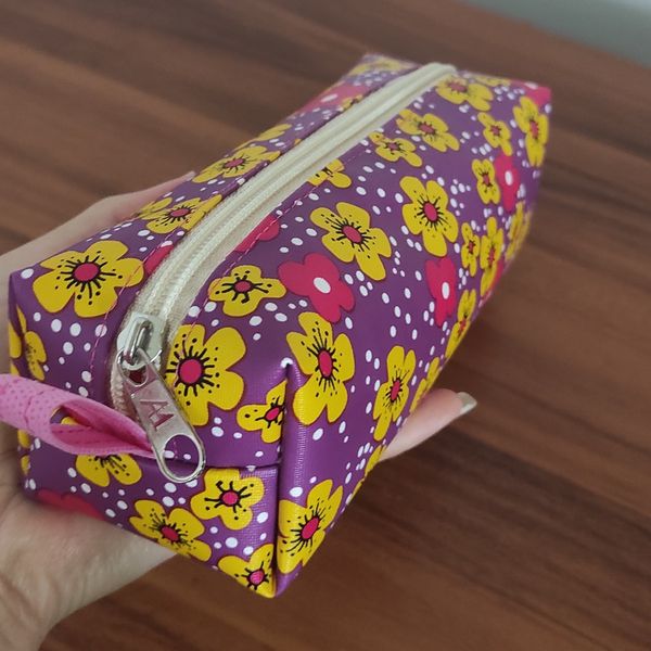 جامدادی چرمی تک زیپ طرح گل سایز 18در6