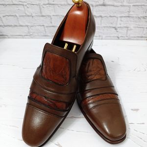 خرید انلاین کفش مردانه زیره چرم طبیعی گاومیش مدل رابرت تک سایز