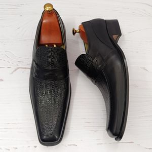 خرید اینترنتی کفش مردانه زیره چرم طبیعی گاومیش مدل نیکوزیا تک سایز