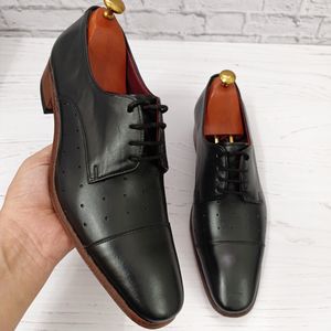 خرید اینترنتی کفش مردانه زیره چرم طبیعی گاومیش مدل برت سوراخدار تک سایز