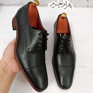 کفش مردانه زیره چرم طبیعی گاومیش مدل برت سوراخدار تک سایز