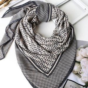 مشخصات روسری حریر نخ