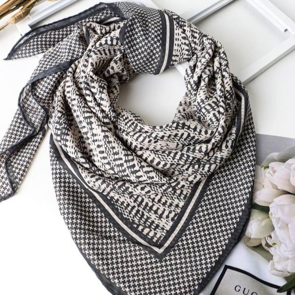 روسری حریر نخ