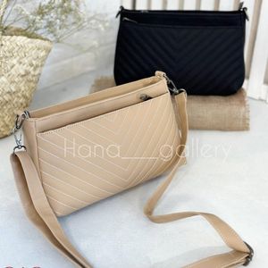 قیمت کیف متیکو هانا