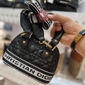 کیف مینی کریستین دیور