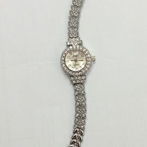 خرید انلاین ساعت طرح جواهری زنانه